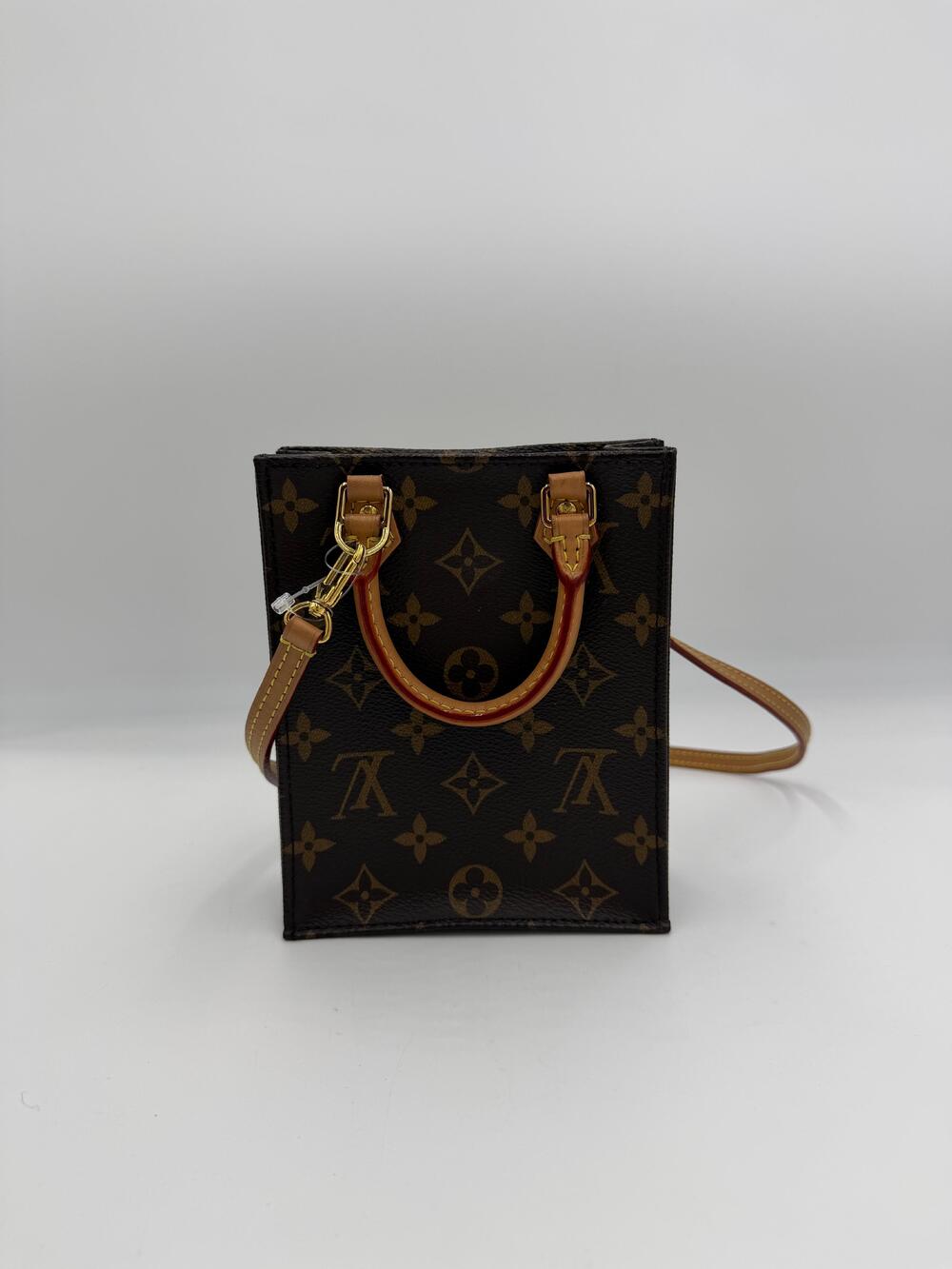 Louis Vuitton Petit Sac Plat